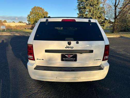 2005 Jeep Grand Cherokee Laredo