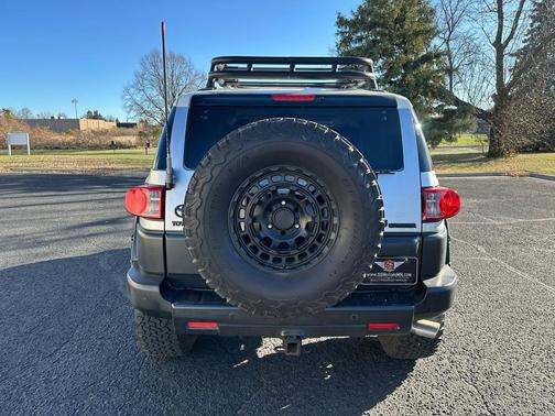 2007 Toyota FJ Cruiser Base