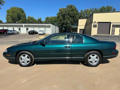 1997 Chevrolet Monte Carlo LS