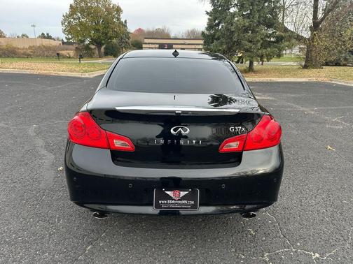 2012 INFINITI G37x Base
