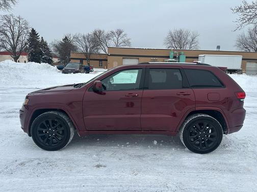 2019 Jeep Grand Cherokee Altitude