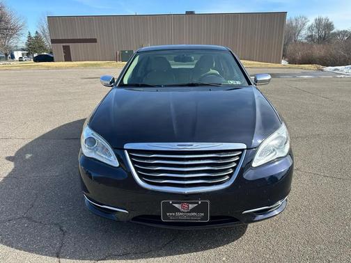 2012 Chrysler 200 Limited