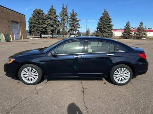 2012 Chrysler 200 Limited
