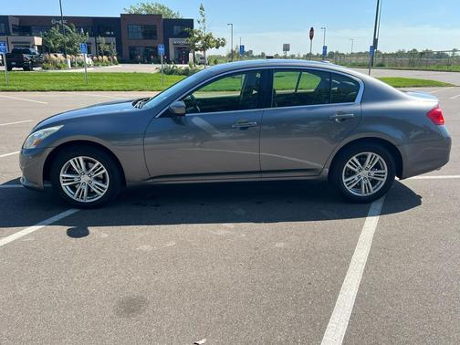 2013 INFINITI G37x Base