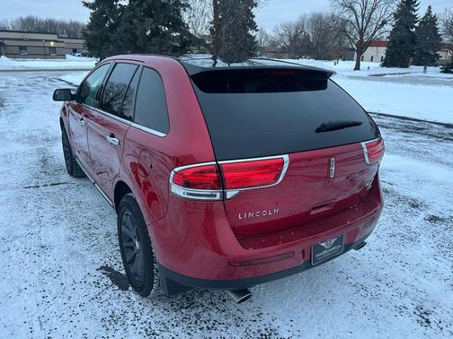 2011 Lincoln MKX Base