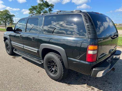 2002 Chevrolet Suburban 1500 LT