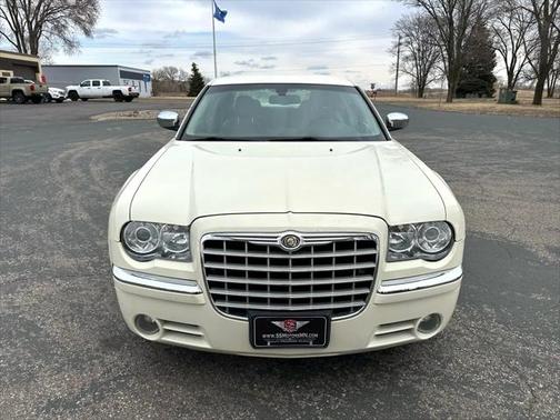 2006 Chrysler 300C Base