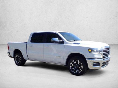 Bright White Clearcoat 2025 RAM 1500 Laramie