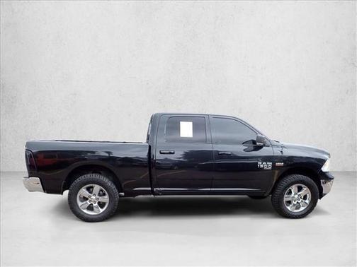 Brilliant Black Crystal Pearlcoat 2019 RAM 1500 Big Horn