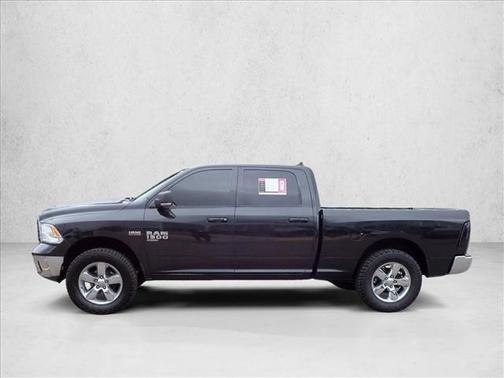 Brilliant Black Crystal Pearlcoat 2019 RAM 1500 Big Horn