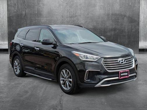 2017 Hyundai SANTA FE SE