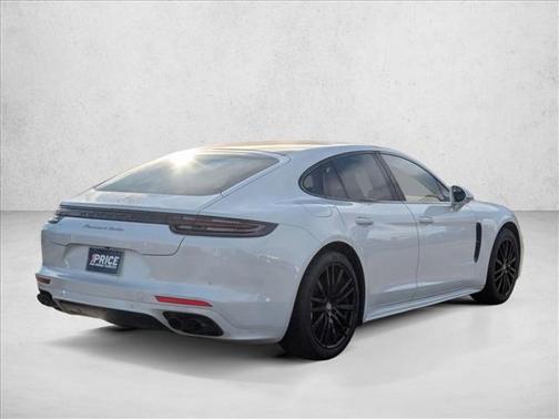 2018 Porsche Panamera Turbo