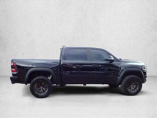 Diamond Black Crystal Pearlcoat 2022 RAM 1500 TRX