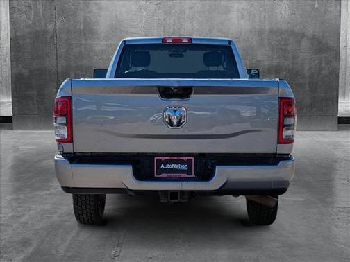 2021 RAM 2500 Tradesman Regular Cab 4x4 8' Box