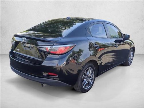 2019 Toyota Yaris Sedan LE