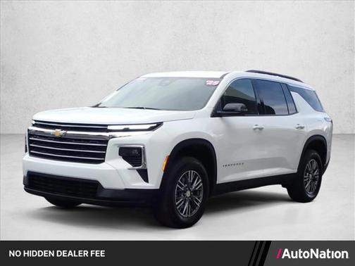 Summit White 2025 Chevrolet Traverse LT