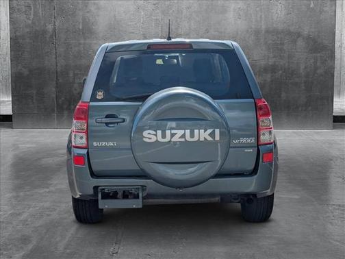 2008 Suzuki Grand Vitara w/Spare & Cargo Covers