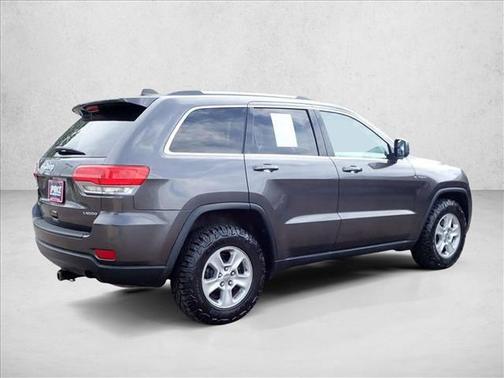 Brilliant Black Crystal Pearlcoat 2014 Jeep Grand Cherokee Laredo