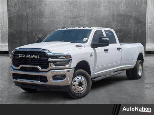 2025 RAM 3500 Tradesman Crew Cab 4x4 8' Box