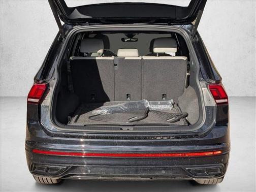 2024 Volkswagen Tiguan 2.0T SE R-Line Black 4MOTION