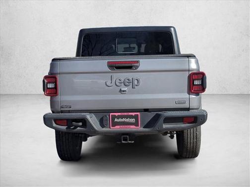 Billet Silver Metallic Clearcoat 2021 Jeep Gladiator Overland