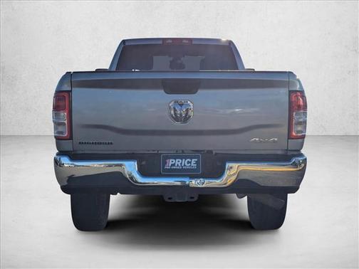 2023 RAM 2500 Big Horn Crew Cab 4x4 8' Box