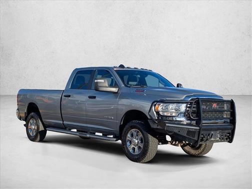 2023 RAM 2500 Big Horn Crew Cab 4x4 8' Box