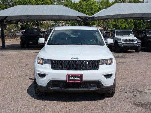 2022 Jeep Grand Cherokee Laredo