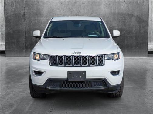 2022 Jeep Grand Cherokee Laredo