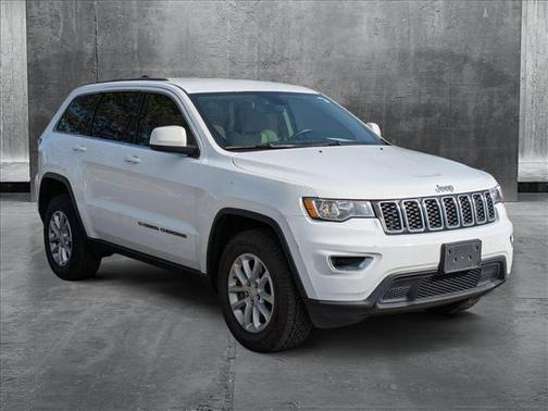 2022 Jeep Grand Cherokee Laredo