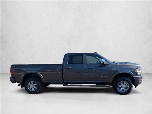 Granite Crystal Metallic Clearcoat 2019 RAM 3500 Laramie Crew Cab 4x4 8' Box