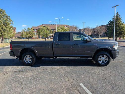 Granite Crystal Metallic Clearcoat 2019 RAM 3500 Laramie Crew Cab 4x4 8' Box