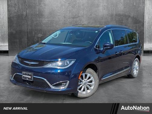 2018 Chrysler Pacifica Touring-L