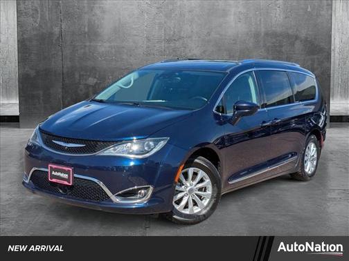 2018 Chrysler Pacifica Touring-L