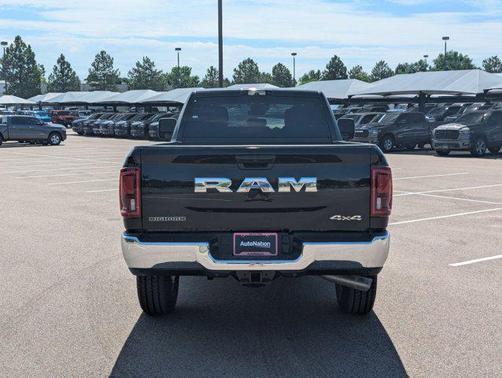 2025 RAM 3500 Big Horn Crew Cab 4x4 8' Box