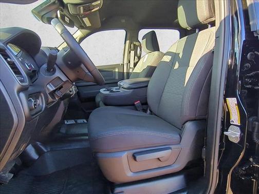 2026 RAM 2500 Black Express Crew Cab 4x4 8' Box