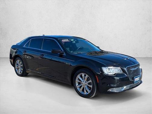 2017 Chrysler 300 Limited