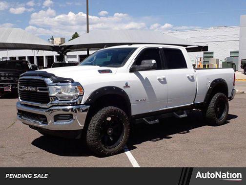 Bright White Clearcoat 2020 RAM 2500 Big Horn Crew Cab 4x4 6'4' Box