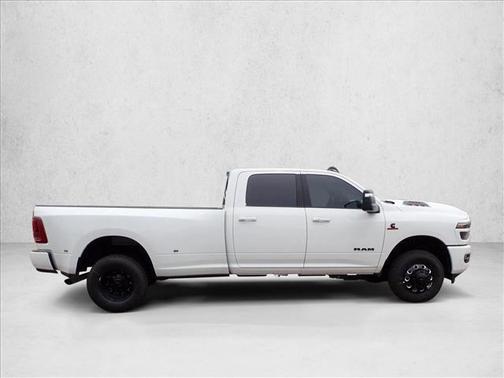 Bright White Clearcoat 2026 RAM 3500 Laramie Crew Cab 4x4 8' Box