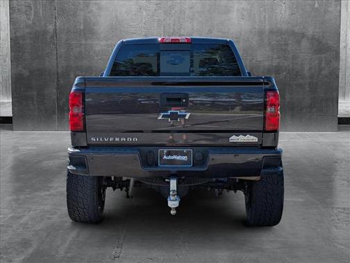 2014 Chevrolet Silverado 1500 High Country