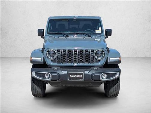 Anvil Clearcoat 2026 Jeep Gladiator Sahara 4x4