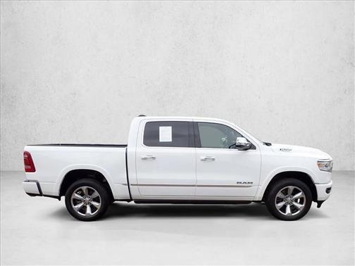 Bright White Clearcoat 2022 RAM 1500 Limited