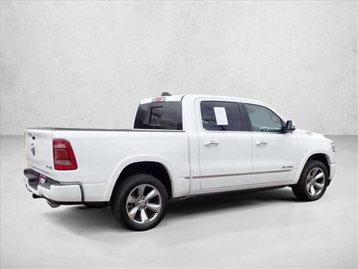 Bright White Clearcoat 2022 RAM 1500 Limited