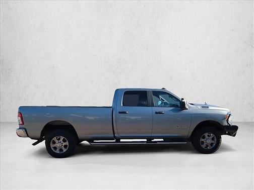 2023 RAM 2500 Big Horn Crew Cab 4x4 8' Box
