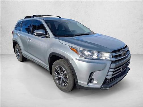 2018 Toyota Highlander LE