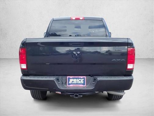 Brilliant Black Crystal Pearlcoat 2019 RAM 1500 Express