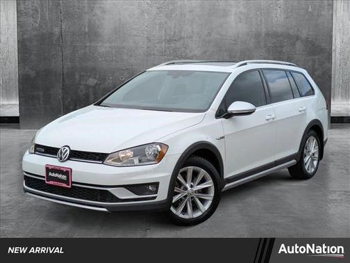 2017 Volkswagen Golf Alltrack TSI S