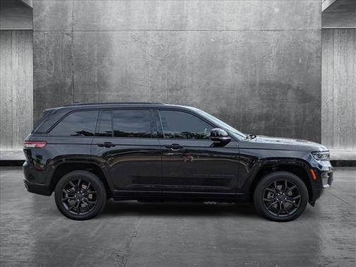 2024 Jeep Grand Cherokee 4xe Anniversary Edition