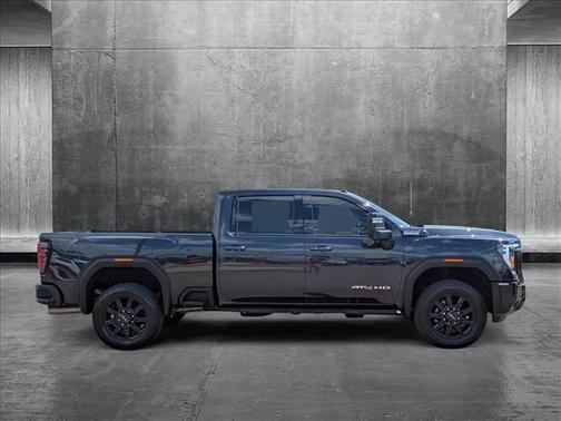 2024 GMC Sierra 2500 AT4