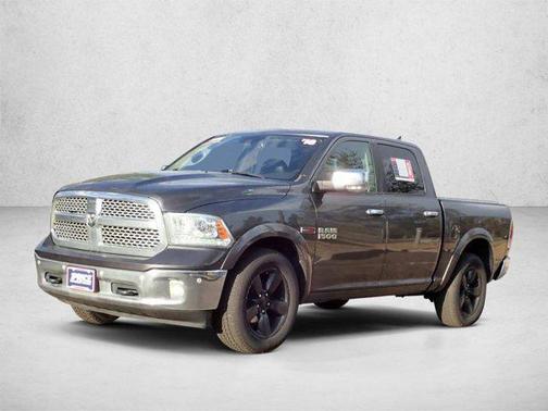 Granite Crystal Metallic Clearcoat 2018 RAM 1500 Laramie